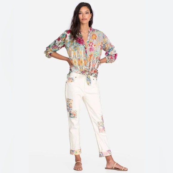 EUC Johnny Was- DREAMER PATCHWORK CROPPED BOYFRIEND JEAN IN OFF WHITE. Size 30